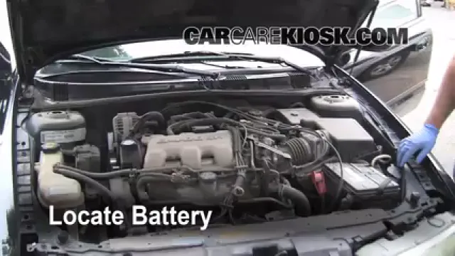 2000 Oldsmobile Alero GL 3.4L V6 Sedan (4 Door) Batterie Début de saut